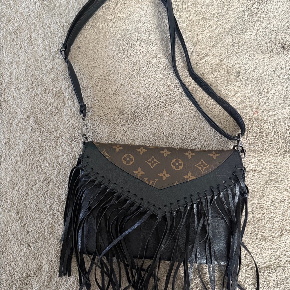 Stylish Black and Brown Fringe Shoulder Bag